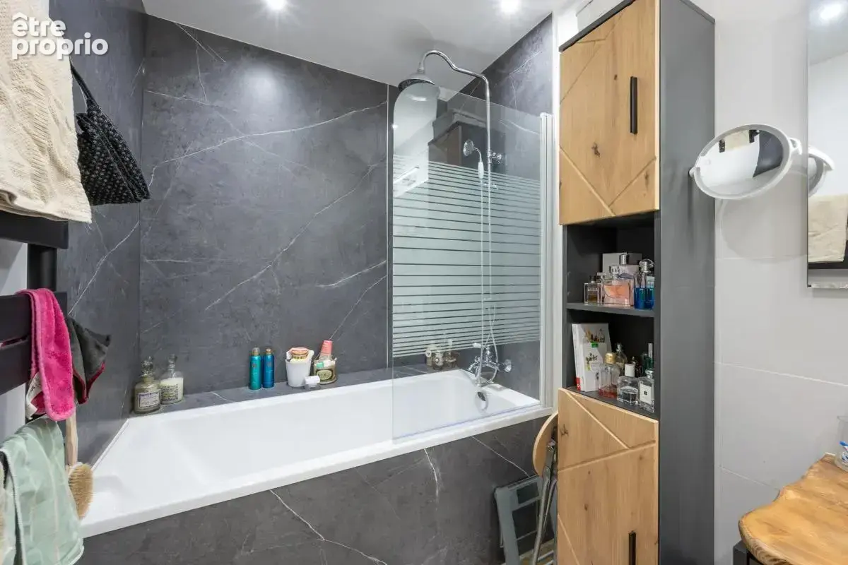 Appartement rénové - photo 11