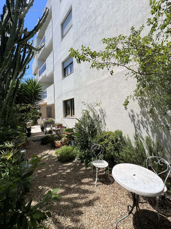 Appartement à LE CANNET