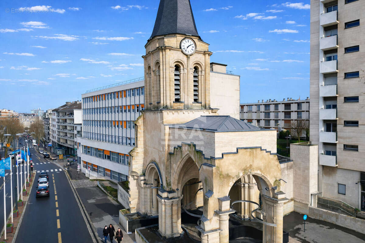 Appartement à LA GARENNE-COLOMBES