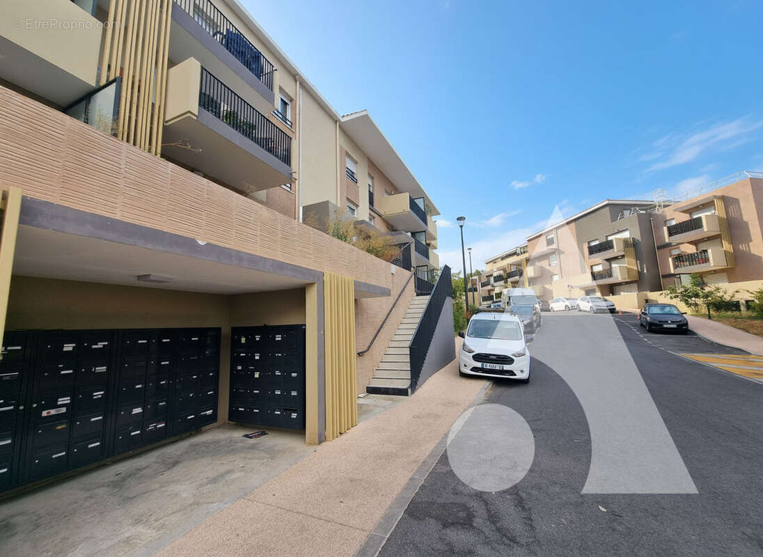 Appartement Draguignan 2 pièces 40 m² résidence les allées de Jade - photo 3