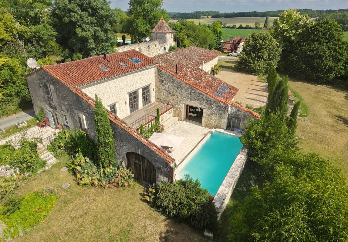 Maison à VERTEILLAC