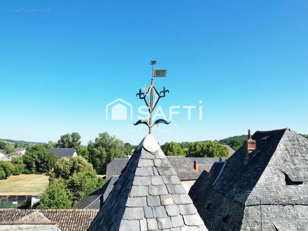 Photo 3 - Commerce à VARETZ