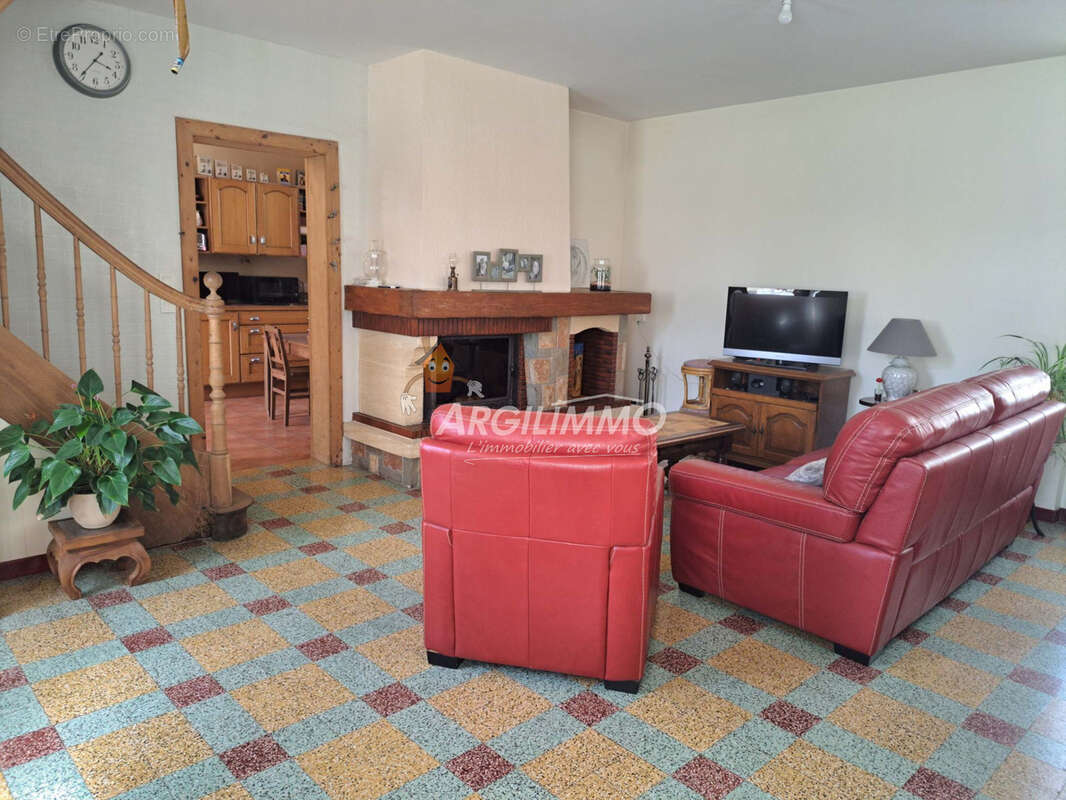 Maison à SAINT-CALAIS