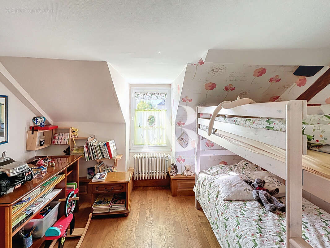 Maison à GRANDPUITS-BAILLY-CARROIS