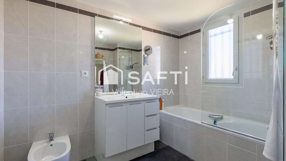 Photo 9 - Appartement à FREJUS