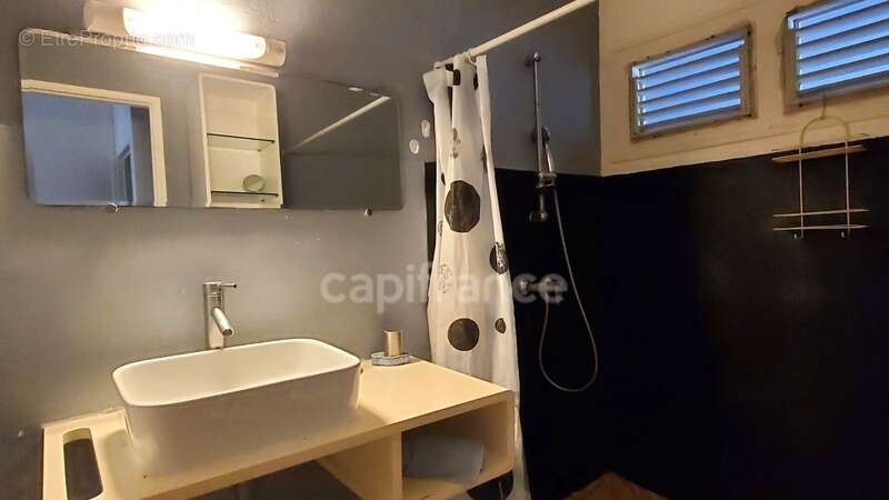 Appartement à CASE-PILOTE