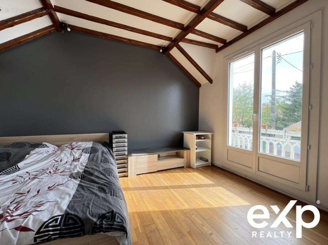 Maison à LIVRY-GARGAN