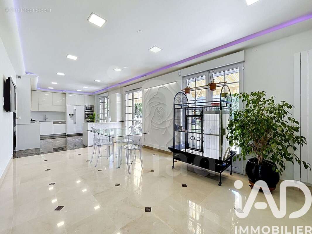 Maison 313 m² à Bry-Sur-Marne  - photo 6