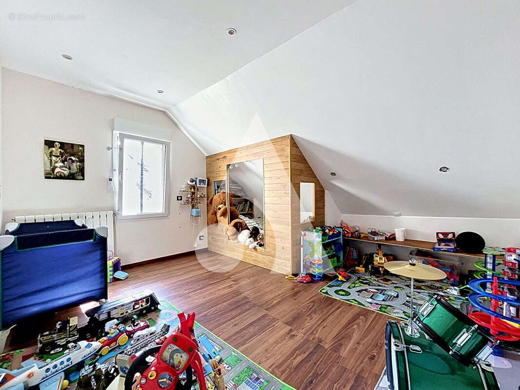 Maison de ville Remollon 153.61 m² ! - photo 13