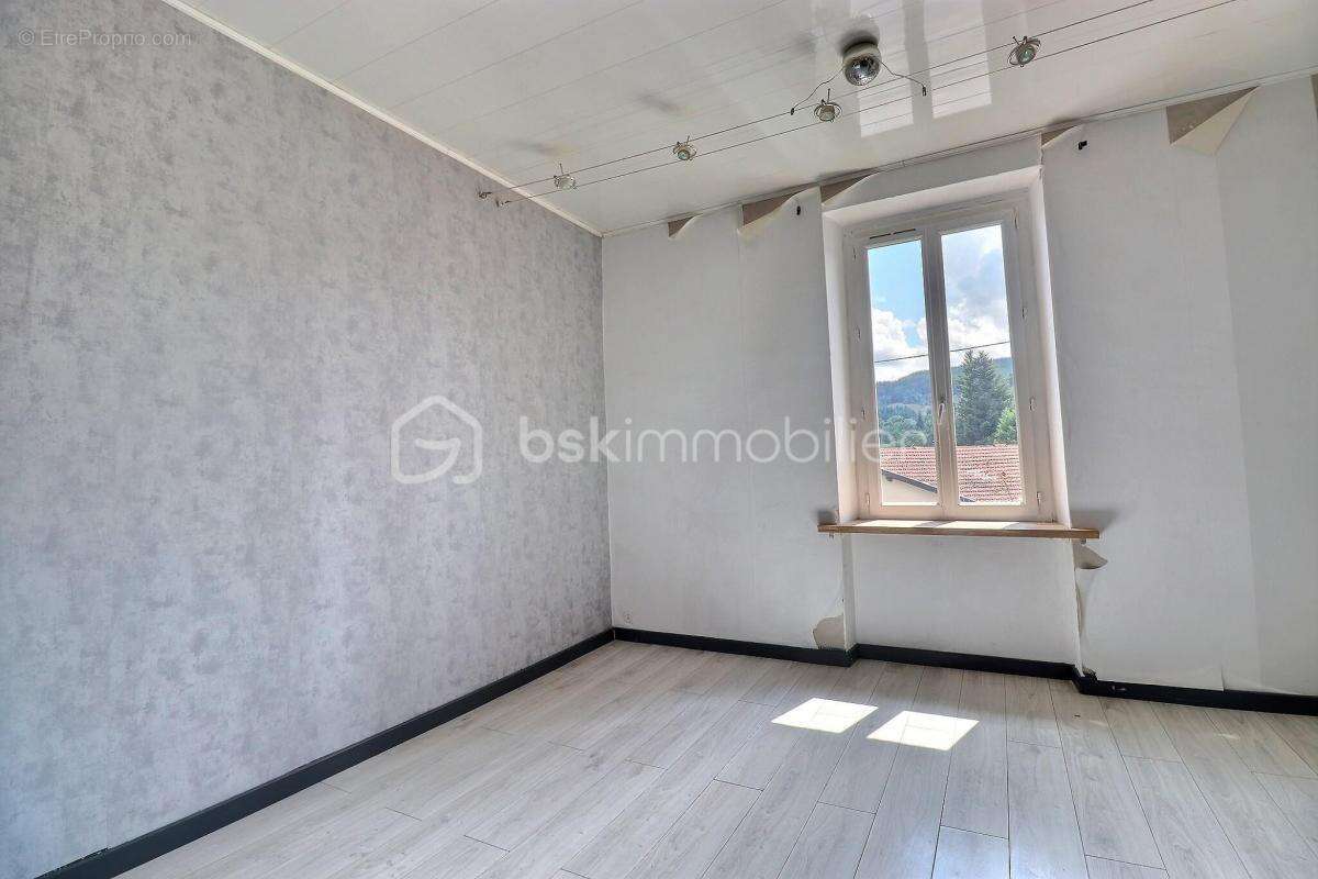 Maison 197m² Chabreloche 63250 - photo 16