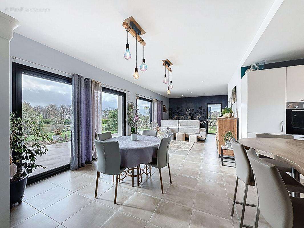Maison d'architecte à seulement 10 minutes de la Gare de Vannes - photo 3