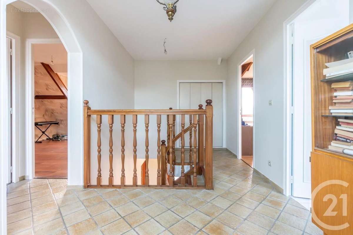 Maison à VILLIERS-SUR-MARNE