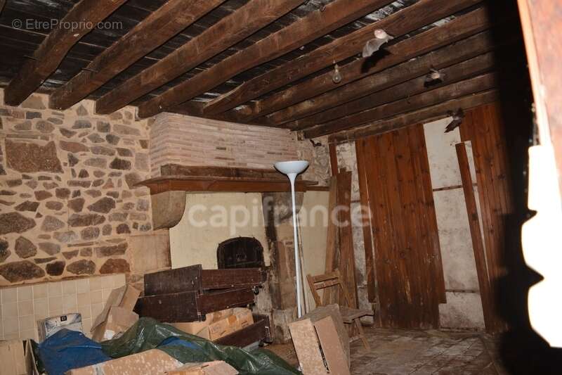 Grange  sur terrain constructible de 8267 m2  en partie boisé  à CRUX LA VILLE (58330) - photo 3