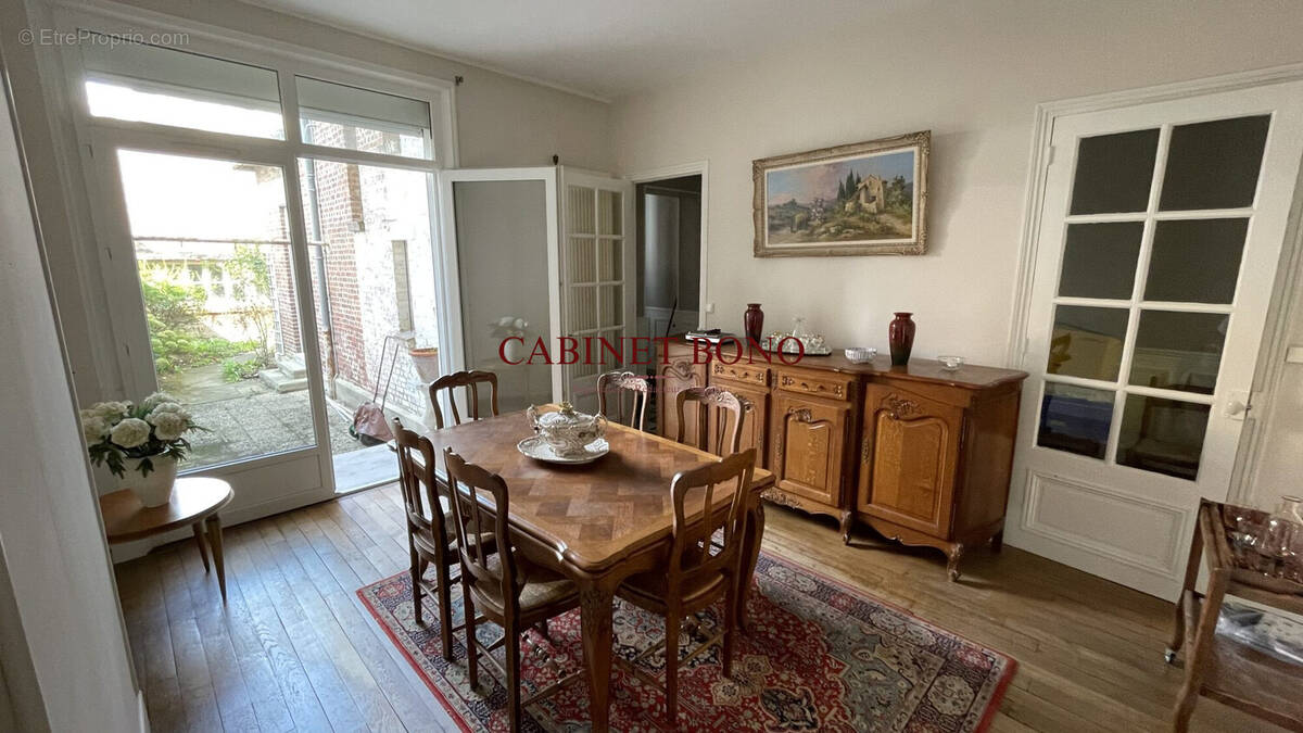 Salle à manger - Maison à CHAUNY