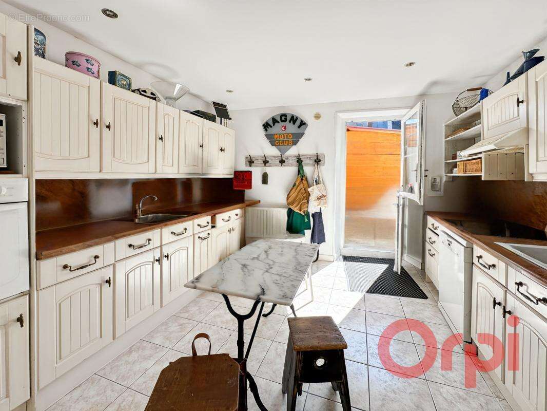 Maison à SAINT-AMAND-MONTROND