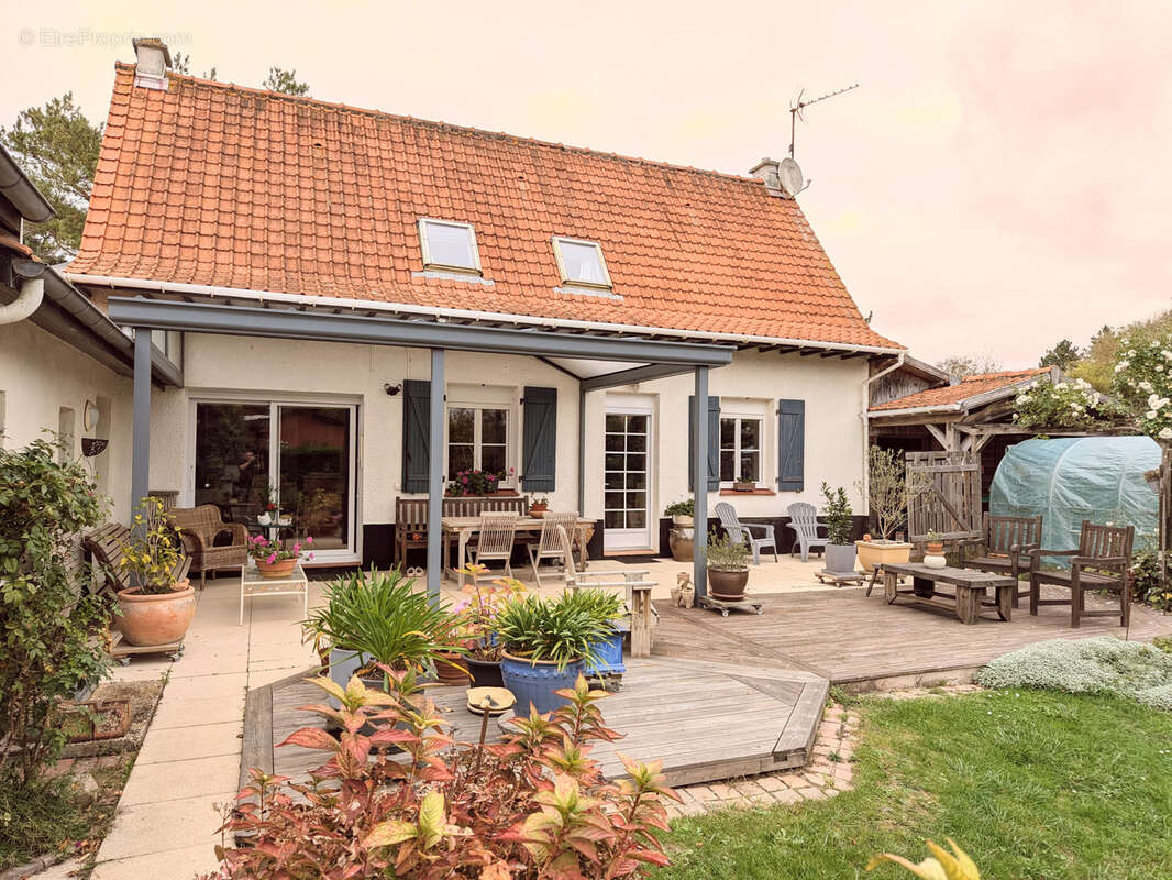 Maison à GROFFLIERS