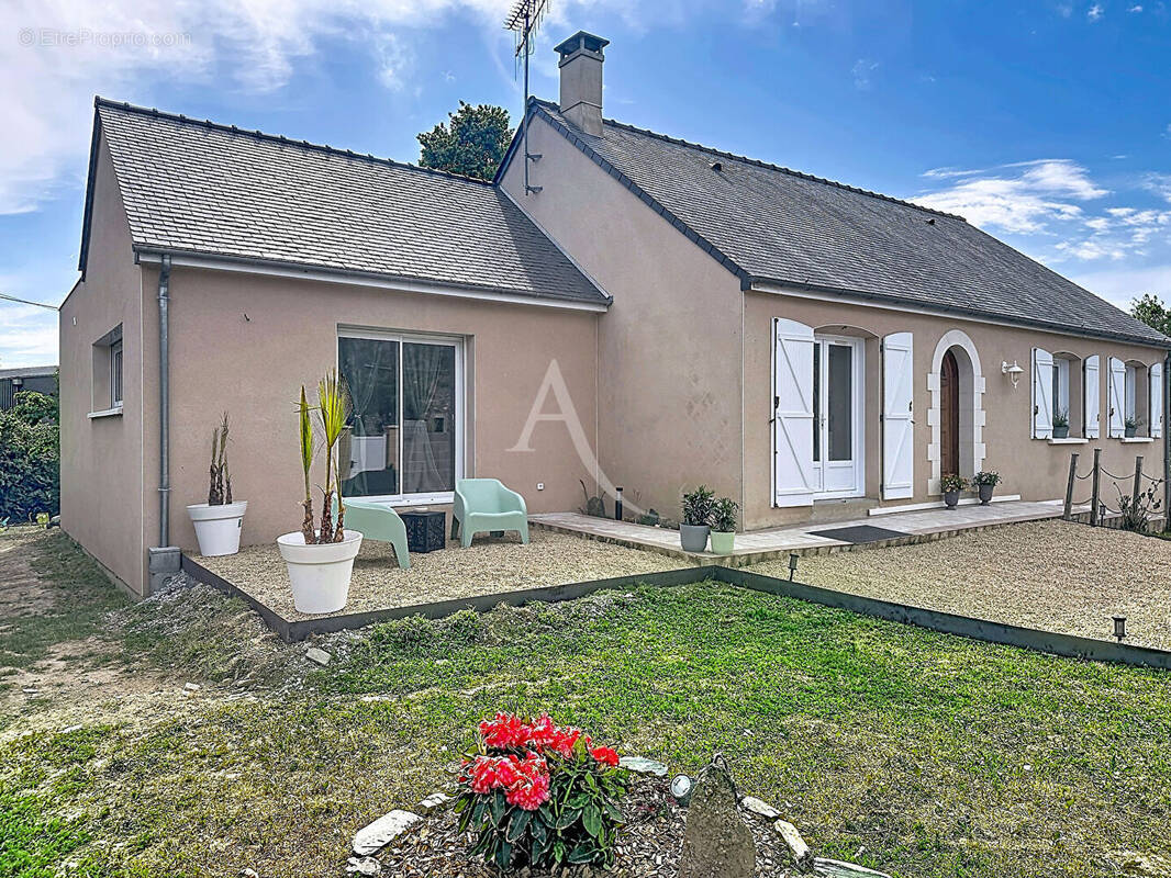 Maison à JUIGNE-SUR-LOIRE