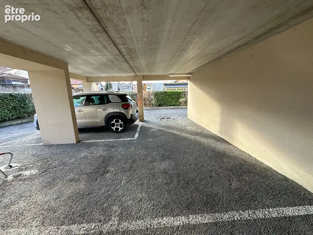 Parking à MILLAU
