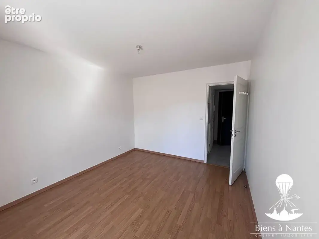 Appartement T2 Coup de Coeur, Terrasse 14 m² , Box fermé,  Cité des Congrès - photo 4