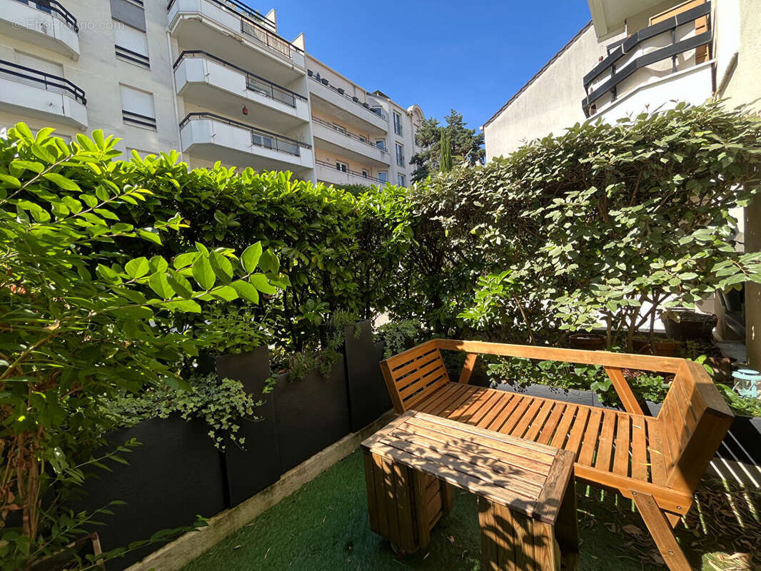 Appartement Suresnes / 2 pièces 35 m2 /  En parfait état et idéalement situé - photo 11