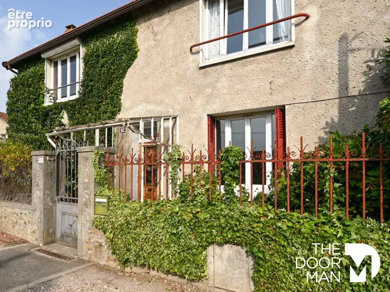 Photo Maison à Le Perray-En-Yvelines au prix de 329 000€