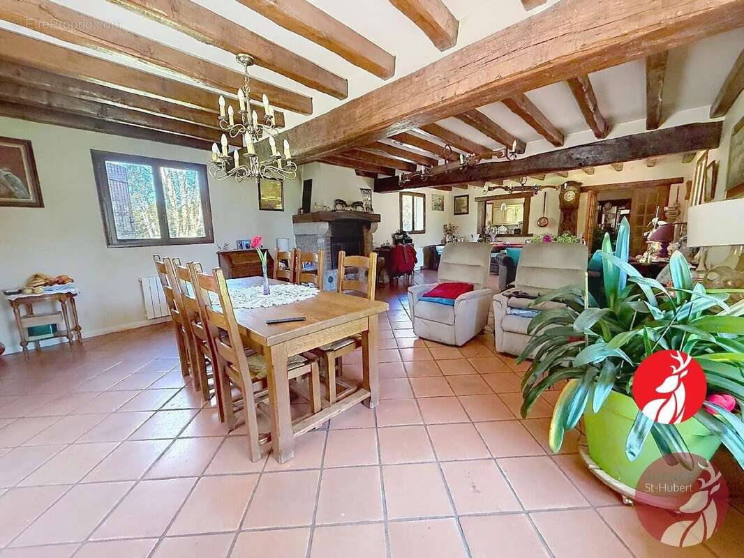 Maison à NOISY-SUR-ECOLE