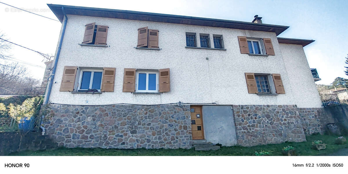 Maison à LE CRESTET