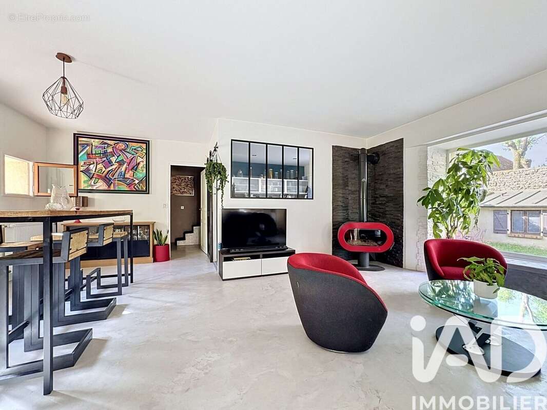 Maison 130 m² à Orgeval  - photo 3