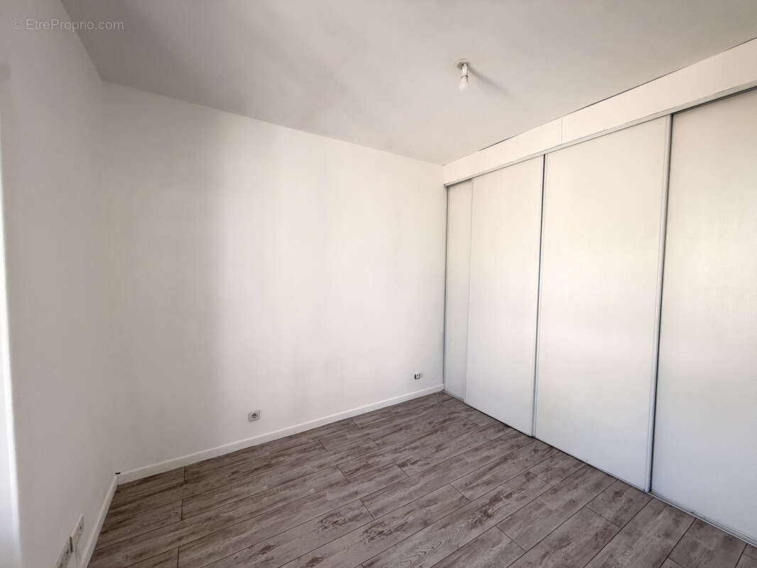 Appartement à SAINT-MAUR-DES-FOSSES