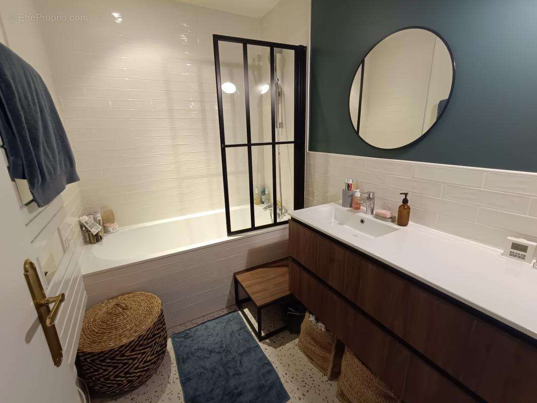 Appartement à FONTENAY-LE-FLEURY