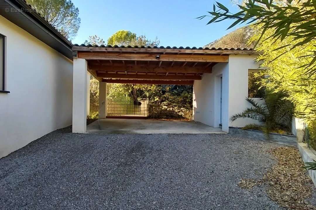 Maison à SAINT-HIPPOLYTE-DU-FORT