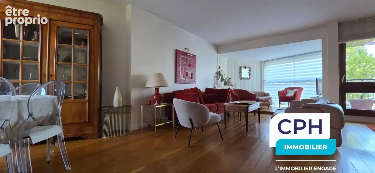 Coup de coeur pour ce vaste appartement idéalement situé à 2 pas de Parly2 - photo 6
