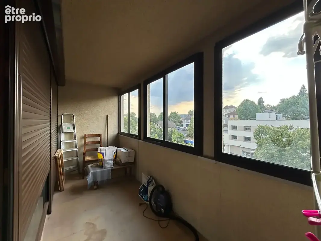 FIGEAC - Idéal Investisseur ! Appartement T2 de 47 m² vendu loué avec cave et parking privatif - photo 2