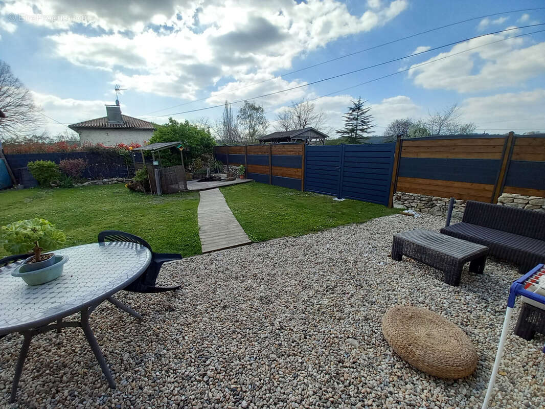 Maison à SAUVETERRE-DE-GUYENNE