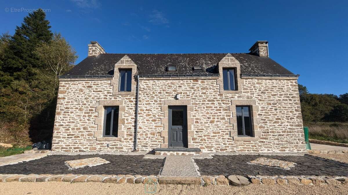 Longère avec 5 chambres près de Quistinic - photo 2
