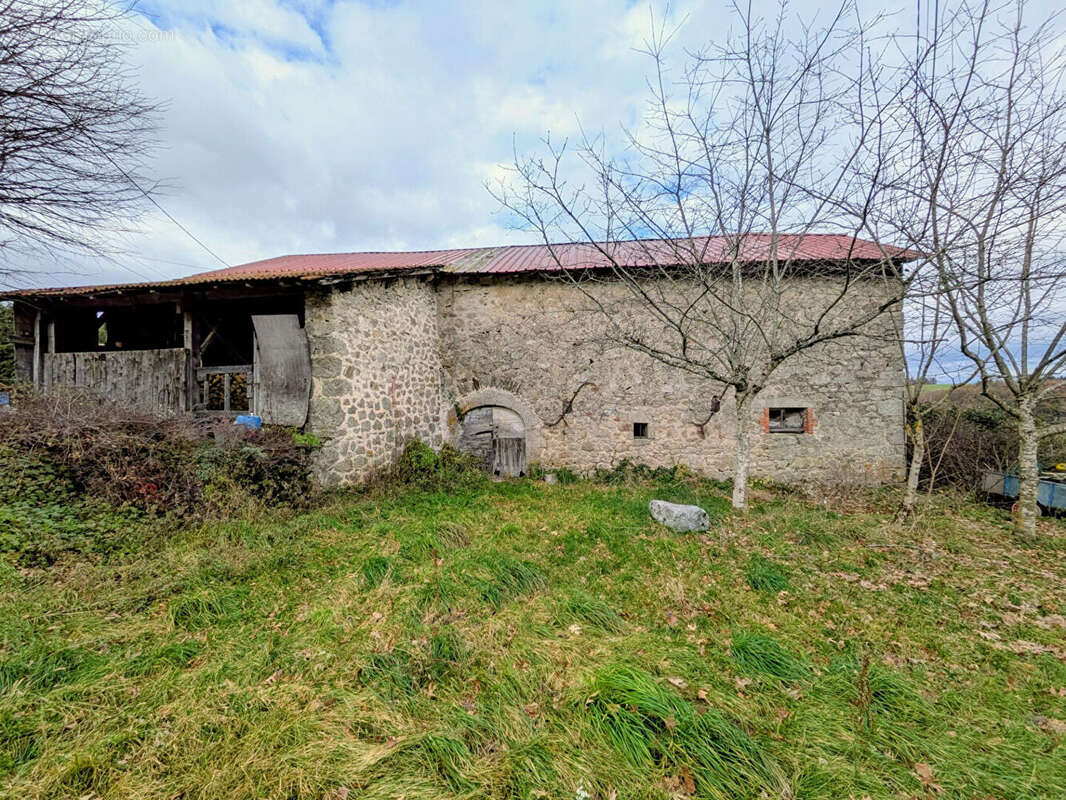 Autre à SAINT-MAMET-LA-SALVETAT