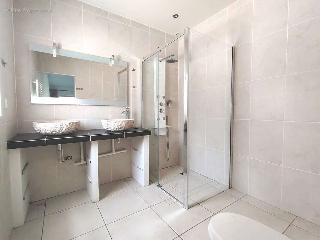 Maison 210 m² + Local commercial - photo 4