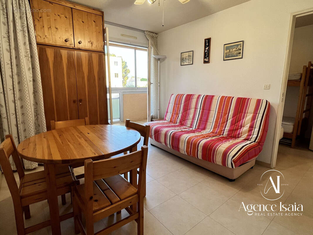 Appartement à BORMES-LES-MIMOSAS