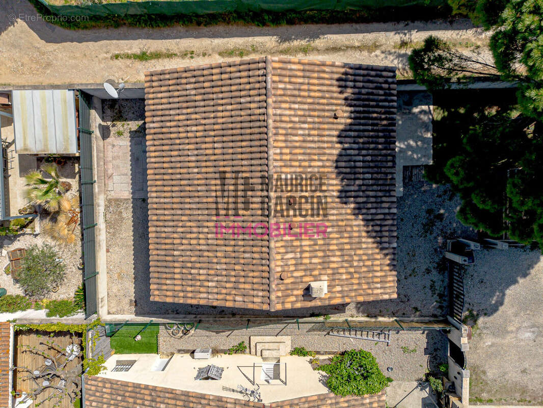 Maison à ROBION