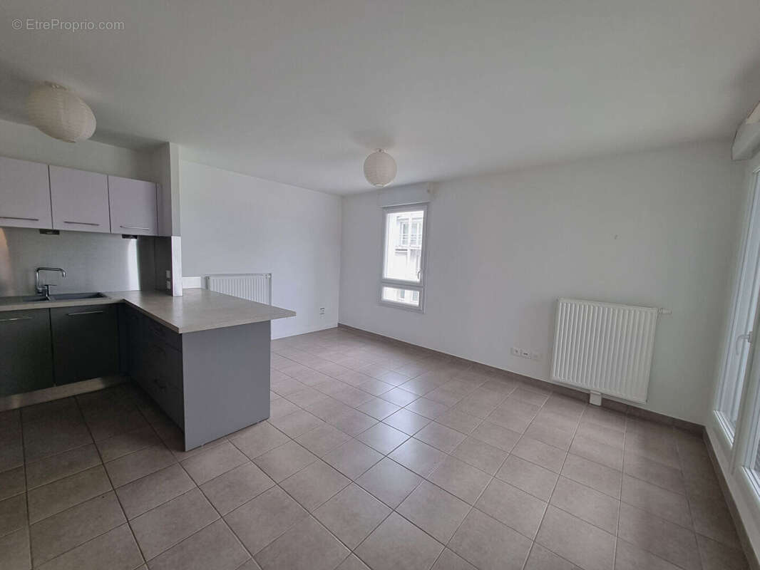 Appartement à SAINT-SEBASTIEN-SUR-LOIRE