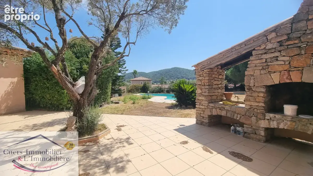 La crau, propriete  avec 2 logements developpant 337m2 habitables, avec piscine - photo 23