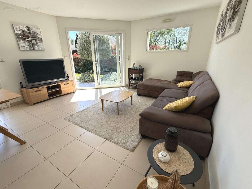 Maison à MONTBONNOT-SAINT-MARTIN