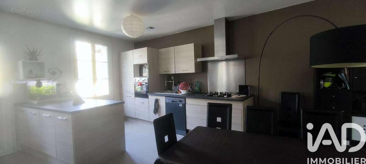 Maison 104 m² à Cramoisy  - photo 3