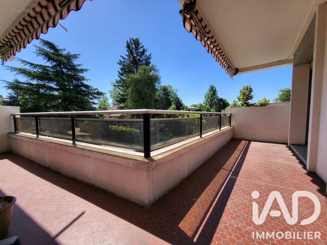 Photo 1 - Appartement à SAINT-GRATIEN