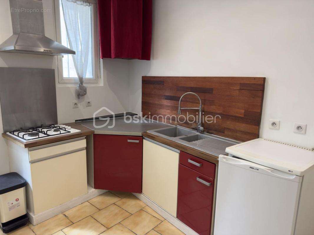 Appartement à MARSEILLE-5E