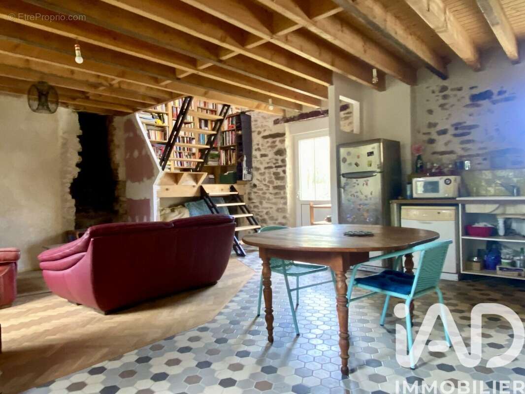 Photo 3 - Maison à LA CHAPELLE-DES-MARAIS