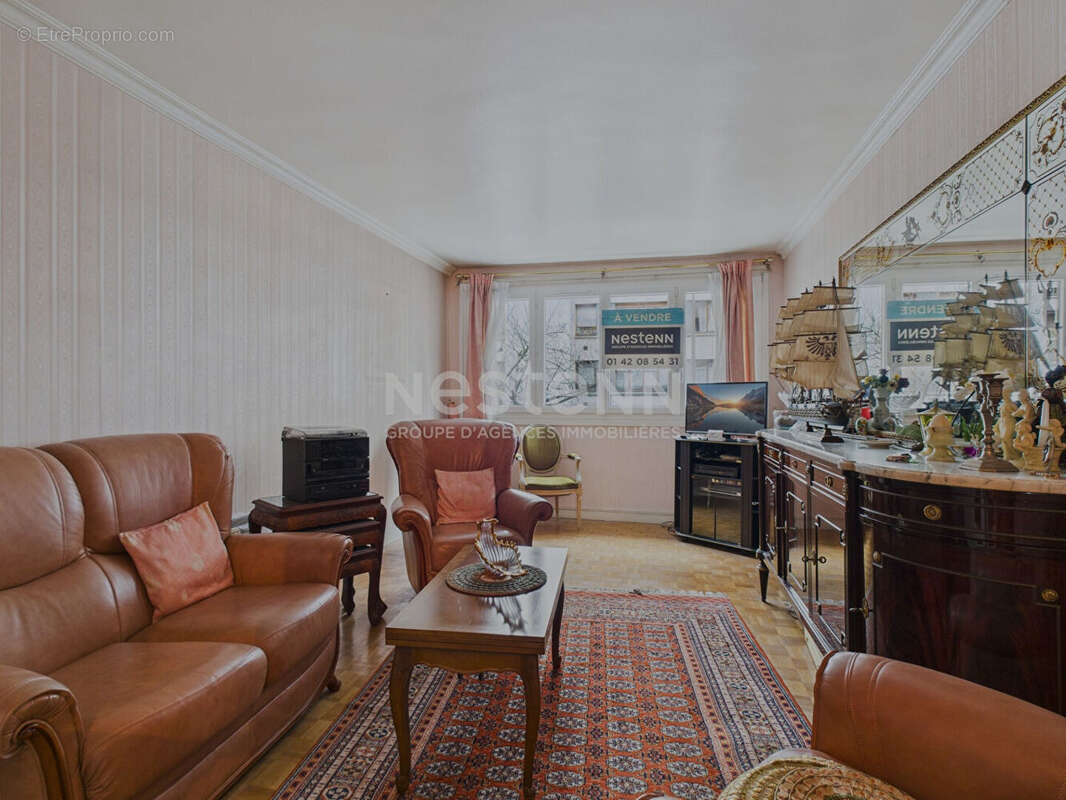 Appartement à PARIS-19E