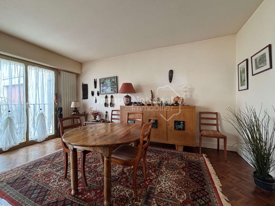 Appartement à VERSAILLES