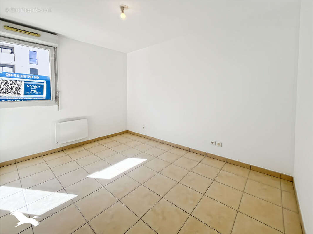 Appartement à MARSEILLE-2E