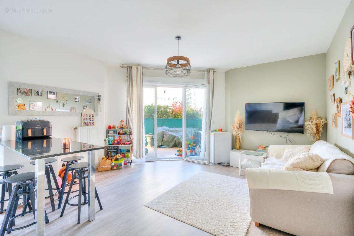 Appartement à THIAIS